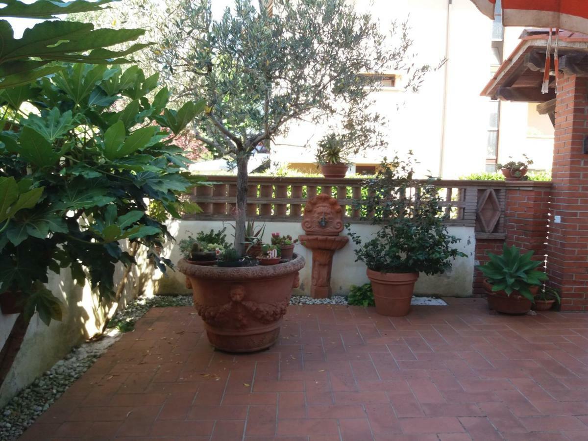 Villa Raffinato bilocale sul mare Lido di Camaiore Esterno foto